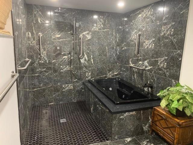 Beautifully Renovated Summer Of 2020 Come And Enjoy This Lovely Unit Ки-Уэст Экстерьер фото
